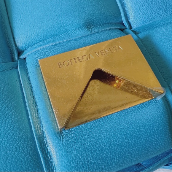 Bottega Veneta padded chain cassette- Like New - Picture 6 of 12